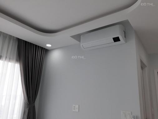 Cho thuê căn hộ cao cấp Quận 7 DT 53m2, nội thất có rèm + máy lạnh + tặng phí QL