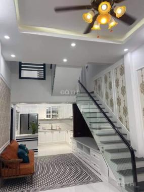 Đẹp, hiếm Lạc Long Quân, Tây Hồ 38m2 3 tỷ có thương lượng