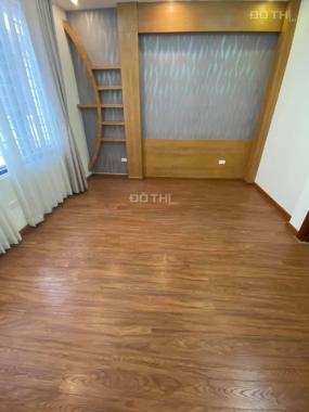 Bán nhà ngõ Kim Mã 50m2 kinh doanh 2 mặt thoáng gần phố, 53m2 xây 4 tầng giá 6,5 tỷ