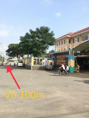 Bán đất phường Linh Xuân 3,95 tỷ, đất đường xe hơi, DT 100m2, ngang 4.5m, sổ hồng riêng