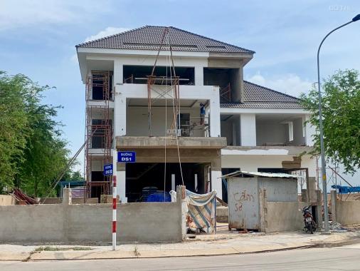 Biệt thự đơn lập rộng 325m2 hướng Đông Nam ngay công viên - ToanTranVillas chuyên giá tốt