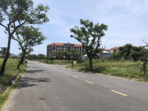 Bán nhanh lô đất đẹp 2 mặt tiền đường Phan Văn Hớn ngay eo biển Sơn Trà
