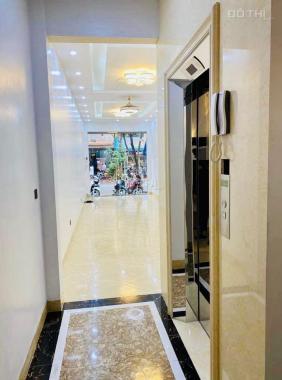 Bán nhà mặt phố Đền Lừ, vỉa hè, ô tô dừng đỗ, kinh doanh, thang máy, 11 tỷ