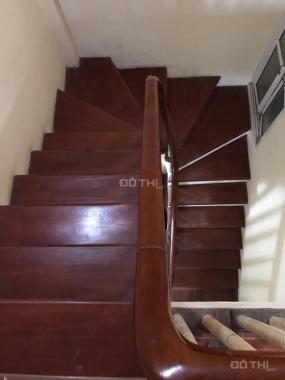 Bán nhà siêu rẻ, phố Hoa Bằng, 5 tầng 35m2, ô tô tránh 30m, full nội thất, giá 3,15 tỷ