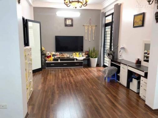 Bán nhà Tôn Đức Thắng, 52m2, 4 tầng, MT 4,6m. Giá 4,4 tỷ