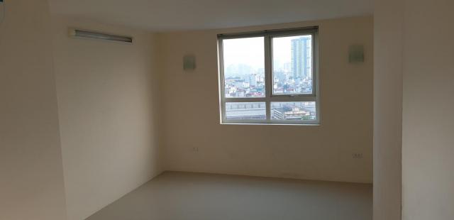 Cho thuê nhà chung cư Saphiare Place số 4, Chinh Kinh, 121 m2, 3PN, nội thất cơ bản. LH: 0981261526