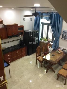 Nhà phố trung tâm quận Gò Vấp, chỉ 5,2 tỷ, DT sàn 120m2, 2 lầu, full nội thất cao cấp, sổ chính chủ