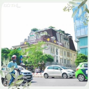 Cho thuê nhà rộng nhất phố Thái Hà, 400m2 xây 5T, mặt tiền 15m, thông sàn (có cho thuê riêng tầng)