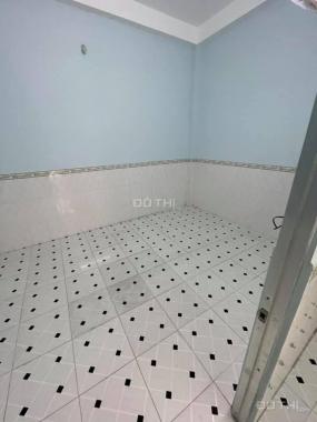 Bán gấp nhà MT, ngay góc chợ, đường Xóm Chiếu, P. 16 Q. 4. Nhà 3 tầng 52m2, giá chỉ 7,5 tỷ