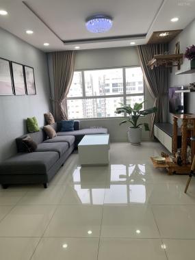 Cho thuê Sunrise City khu Central hồ bơi vô cực - 2PN 2Wc giá 17tr/th view hồ bơi cực đại