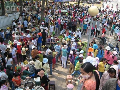 Gia đình gặp khó khăn về KT cần bán lô đất vị trí đẹp, gần KCN dân đông