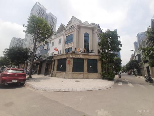 Cho thuê nhà shophouse A10 Nguyễn Chánh (Căn góc 3 mặt tiền 40m) 180m2 x 3,5t, thông sàn, thang máy