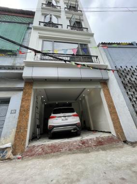 Bán nhà chính chủ siêu hot ngõ 21 Tựu Liệt ô tô vào nhà, xây mới 5 tầng tân cổ điển