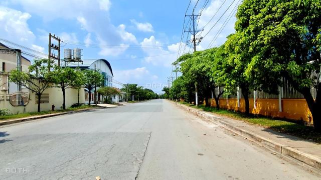 Cho thuê xưởng 2500m2 giá 110tr/tháng trong KCN gần Tân Đô thuộc Huyện Đức Hòa, Long An