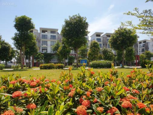 Chính chủ cần bán lại căn shophouse Khai Sơn Long Biên 90m2, mặt công viên 12 tỷ: Lh 0986563859