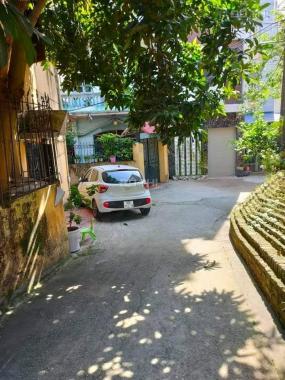 Bán đất Nguyễn Văn Cừ 120 m2, mặt tiền 5,5 m, hai mặt ngõ ô tô, giá 4,65 tỷ