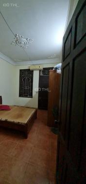 Nhà rẻ - đẹp ngõ 300 Nguyễn Xiển, 4 tầng, 3 phòng ngủ, đủ đồ. Giá 7.5tr/th