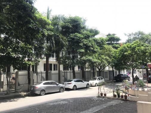 Thực hư: Liền kề dạng nhà vườn, hầm để 2 ô tô, trung tâm quận Thanh Xuân, 4 phía đường vào