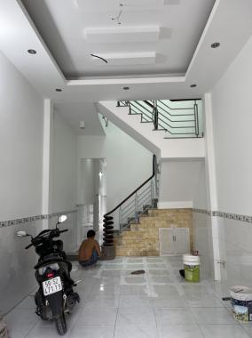 Nhà mặt tiền đường Lê Thiệt, mới 99%, giá 13 triệu