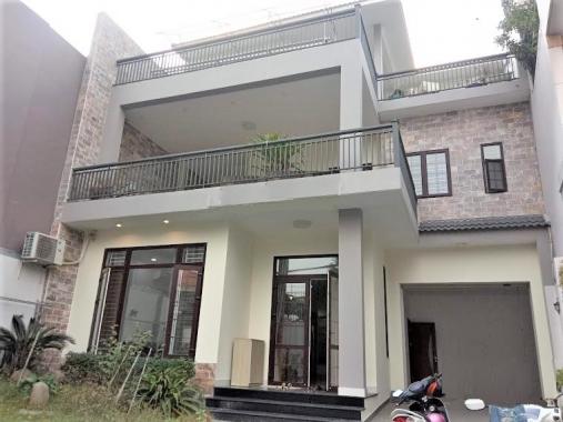 Cho thuê villa mặt tiền 12m Quốc Hương - Giá 31.5 triệu/tháng