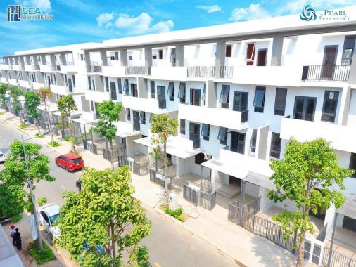 Bán nhà trong trung tâm Bến Lức - Thanh toán 1 tỷ nhận nhà - Sổ hồng riêng thổ cư - DT: 175m2