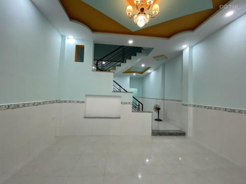 Chính chủ bán gấp nhà 1 trệt 2 lầu mới xây gần bệnh viện quốc tế Becamex - Lái Thiêu, Thuận An