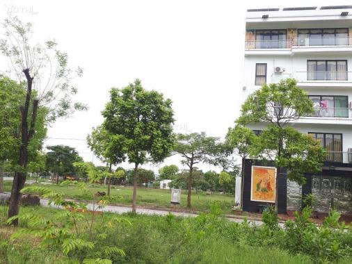 Đất đấu giá Quang Tiến, Sóc Sơn, đối diện sân bay Nội Bài 18tr/m2, liên hệ 0911839690