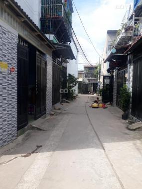 Bán gấp căn nhà cực rẻ 5 x 13m, giá 2,05 tỷ LH Huy Đức 0983 677 359