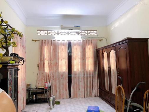 Bán nhà Giếng Mứt, Hai Bà Trưng, 30m2, 2 tầng, mặt tiền 4.8m, giá 4 tỷ