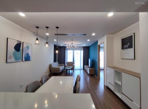 Chính chủ cho thuê gấp căn hộ 2.5 phòng ngủ 80m2 Sky Park Residence. LH: 0966573898