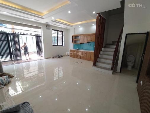 60m2, Định Công, gara ô tô, kinh doanh, diện tích lớn, nhà mới, ở ngay