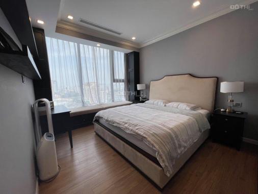 Cho thuê căn hộ 3 phòng ngủ, 110m2 chung cư Vinhomes Metropolis, đầy đủ nội thất, mới 100%