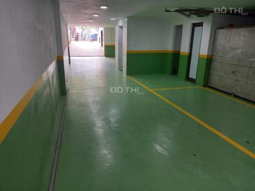 Tòa nhà 8 tầng view hồ Linh Đàm, 200m2*8 tầng, đẹp nhất quận HM, 62 tỷ