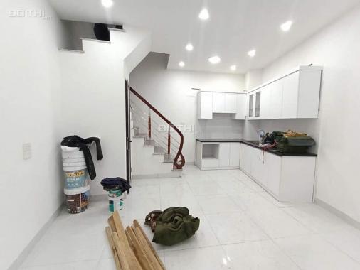 Bán nhà giá 2 tỷ Đại La, 34m2 nhà mới xây NT xịn