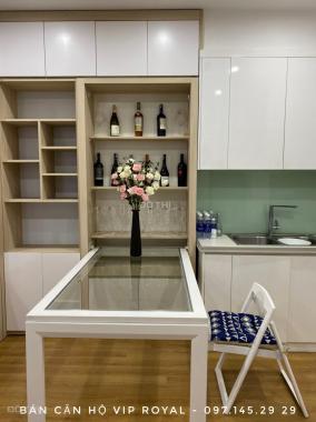 Chính chủ bán CH cao cấp 55m2 Royal City, thiết kế công năng hoàn hảo tâm huyết. Giá: 2 tỷ 950tr
