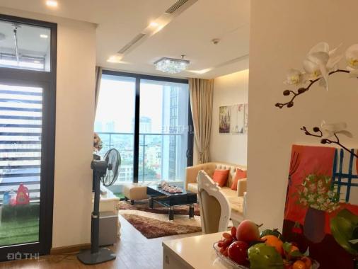 Chính chủ cho thuê căn hộ Vinhomes Metropolis Liễu Giai 79m2 2PN full đồ nội thất tân cổ điển