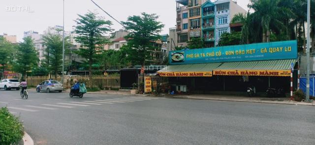 Bán đất mặt phố Nguyễn Văn Huyên: DT 1000m2*MT 100m, phù hợp xây bệnh viện, trường học, tòa VP