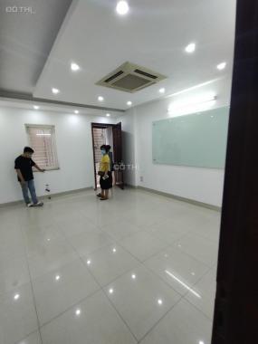 Cho thuê nhà đường Nguyễn Văn Lộc Hà Đông, HN 90m2, 5 tầng, 1 hầm, có TM siêu tốc. Giá 25 tr/th