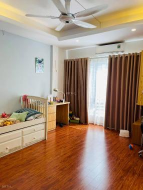 Hiếm, 2 thoáng, nhà đẹp ở luôn, Ngõ Quỳnh, Hai Bà Trưng, 35m2, 5T, 3,8 tỷ, LH 0942623523