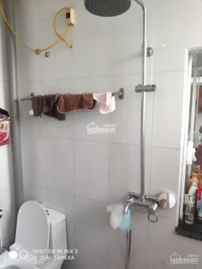 Cho thuê căn hộ chung cư 2PN, 80m2, đủ tiện nghi, khu Thanh Xuân Bắc