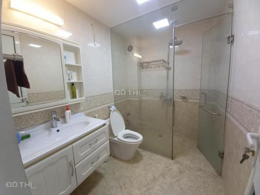 Bán nhà phố Mai Dịch - nhà mới, ở luôn - 70m2, 7,5 tỷ