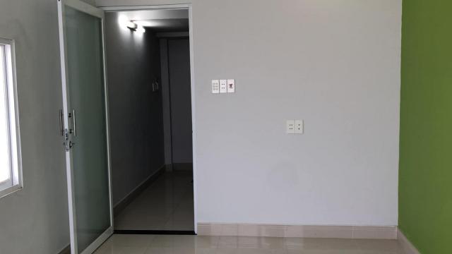 Bán nhà mặt phố đường số 25, phường 4, quận 4, 21m2, 3T, 4.3 tỷ