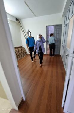 Cho thuê nhà mới sơn sửa 33 Văn Cao 4 tầng vừa ở hộ gia đình, VP, bán hàng online