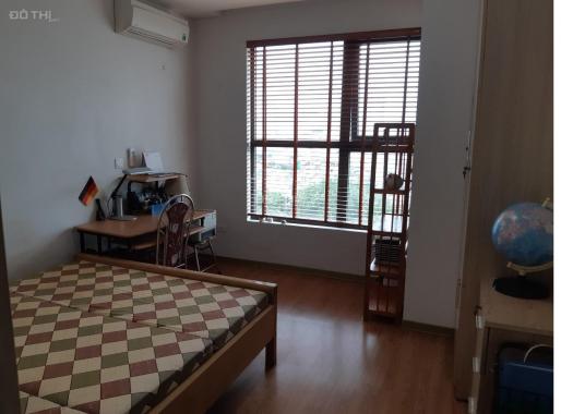 Cần bán cc ở công viên Cầu Giấy 66m2 chia 2 ngủ, tầng trung, view nhìn công viên