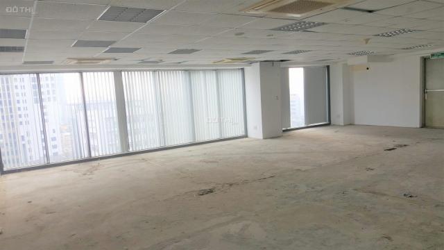 Cần cho thuê văn phòng 100m2, 200m2, 400m2 tòa TID, lô góc mặt đường Liễu Giai. LH 0909300689