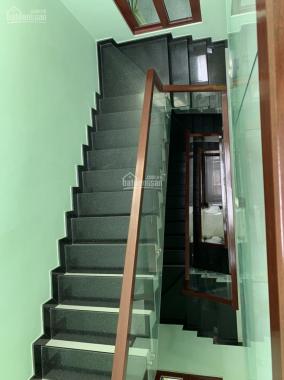 Biệt thự mới xây dựng 5 lầu, có thang máy đường Huỳnh Văn Nghệ, P12 TL