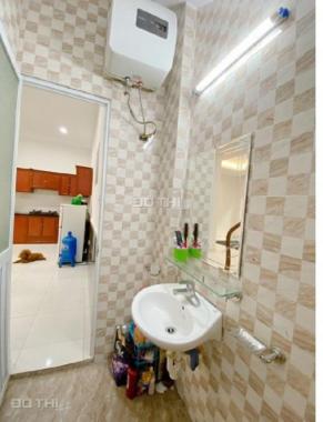 Cho thuê nhà ngõ 1 Võ Chí Công 60m2 x 3 tầng nhà mới làm vp, bán hàng online