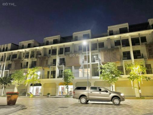 Bán căn shophouse The Manor mặt đường 17m, hướng Đông Nam, CK 11%, hỗ trợ 36th LS 0%, 2 năm PQL