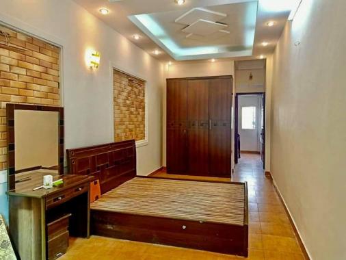 Bán nhà Thanh Bình, Hà Đông, DT 70m2, 3T, giá 5.5 tỷ