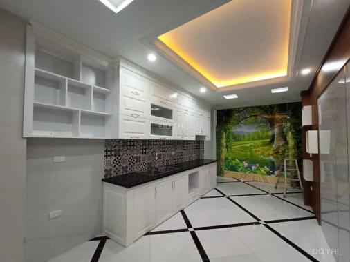 Chính chủ cần bán gấp nhà đẹp Thịnh Quang, Đống Đa, ô tô, 6 tầng 48m2, giá 6.1 tỷ